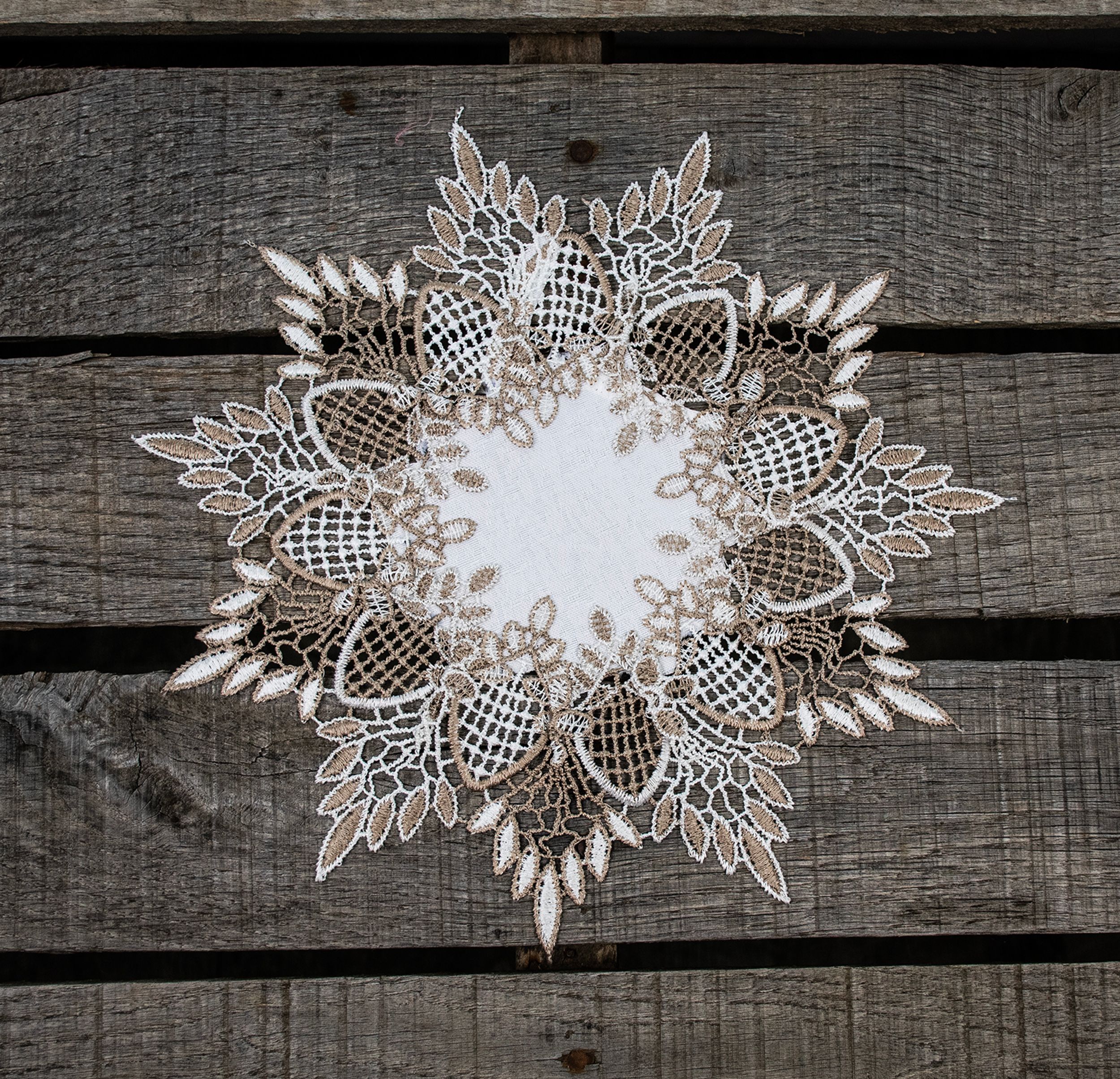 ✓ Table Doilies Catalog